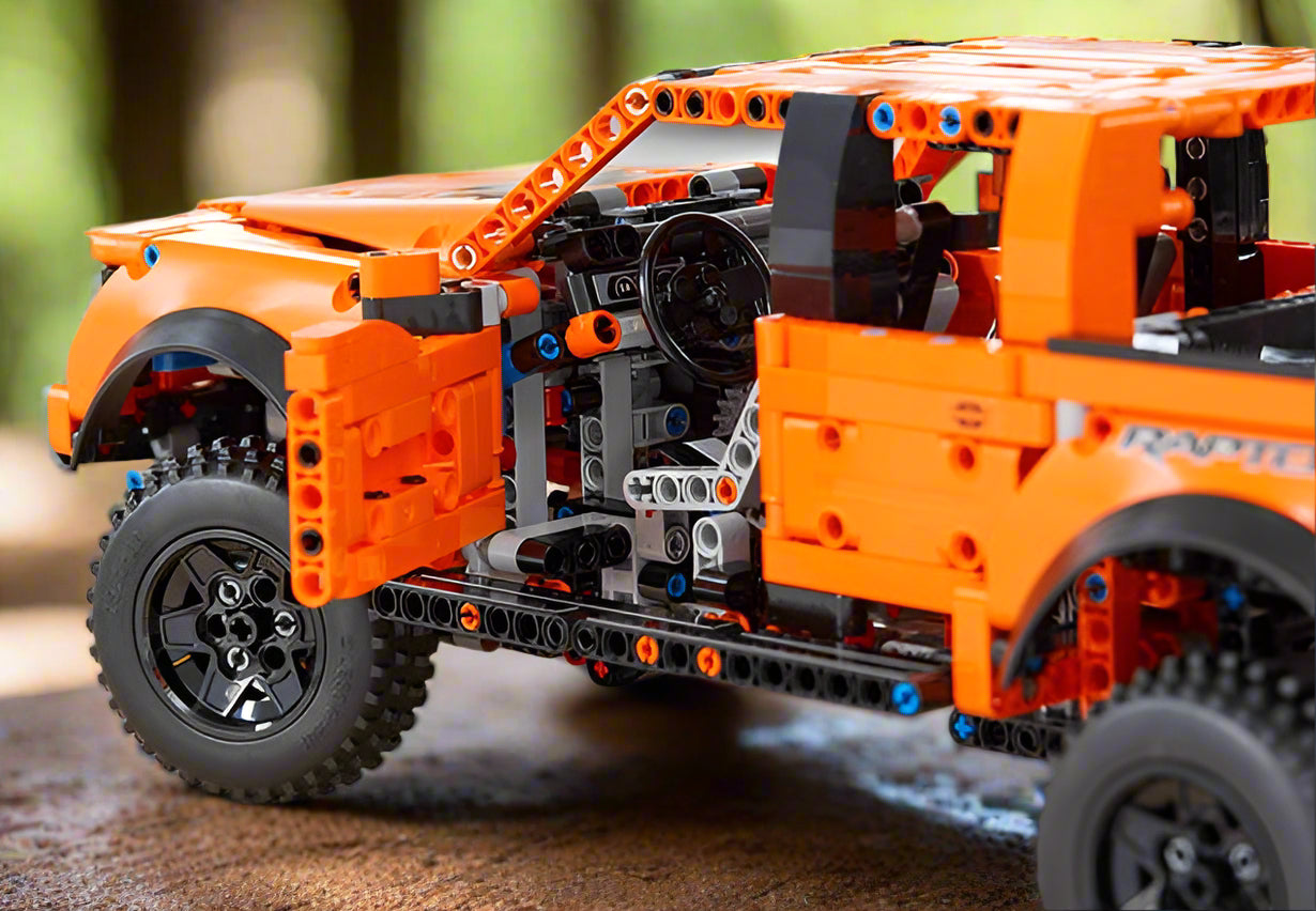 Raptor F-150: Camioneta Off-Road (1379 pzas)