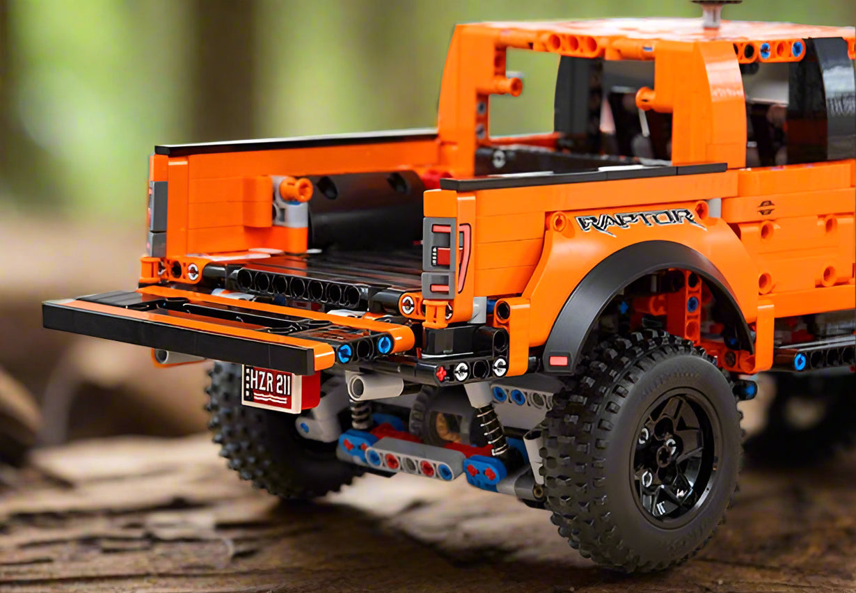 Raptor F-150: Camioneta Off-Road (1379 pzas)