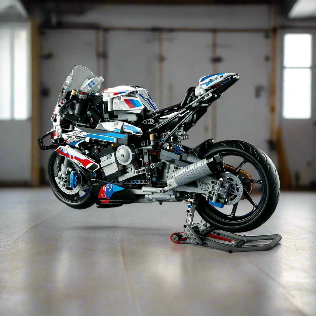 BMW M 1000 RR (1920 pzas)