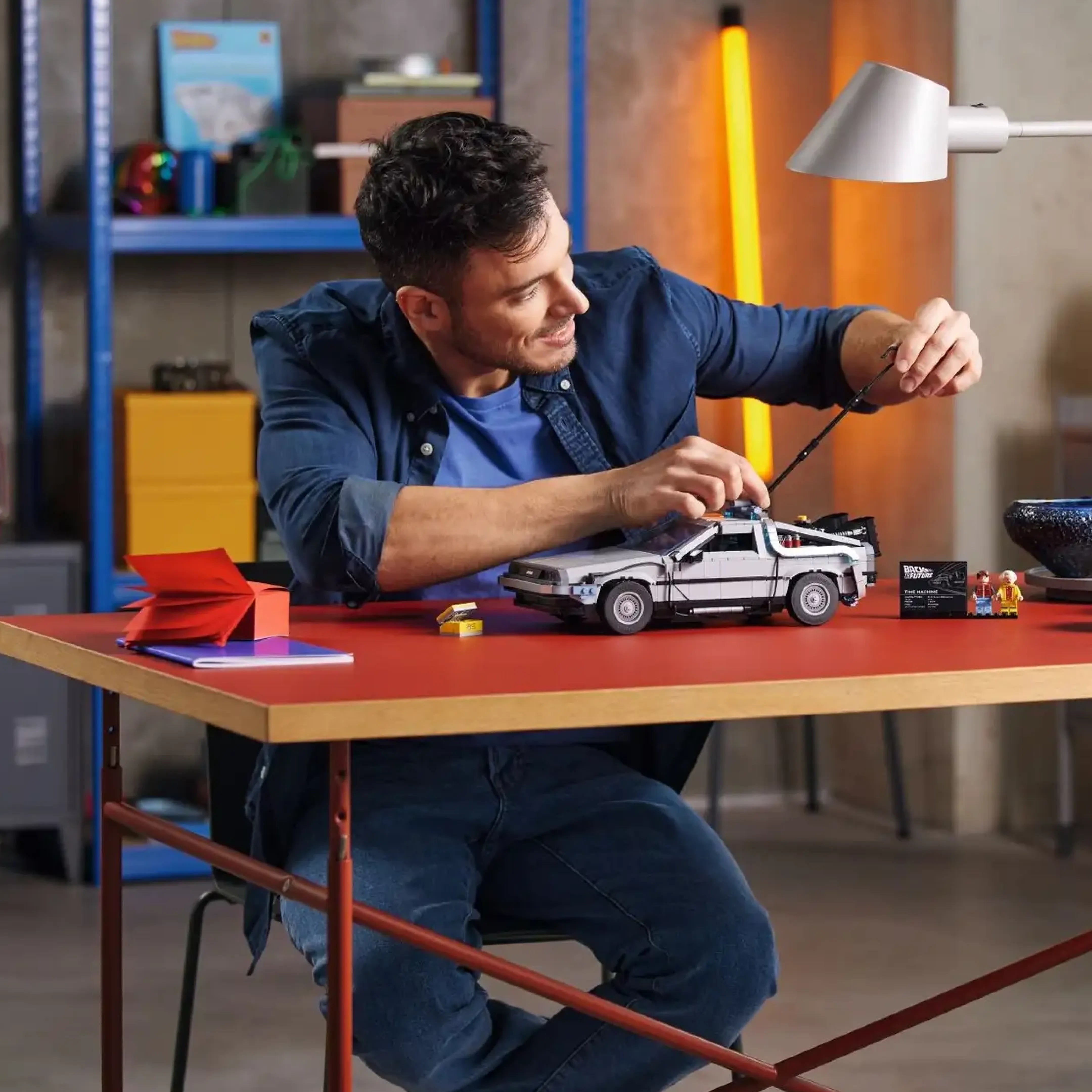 DMC De Lorean - Regreso al Futuro (1872 pzas)