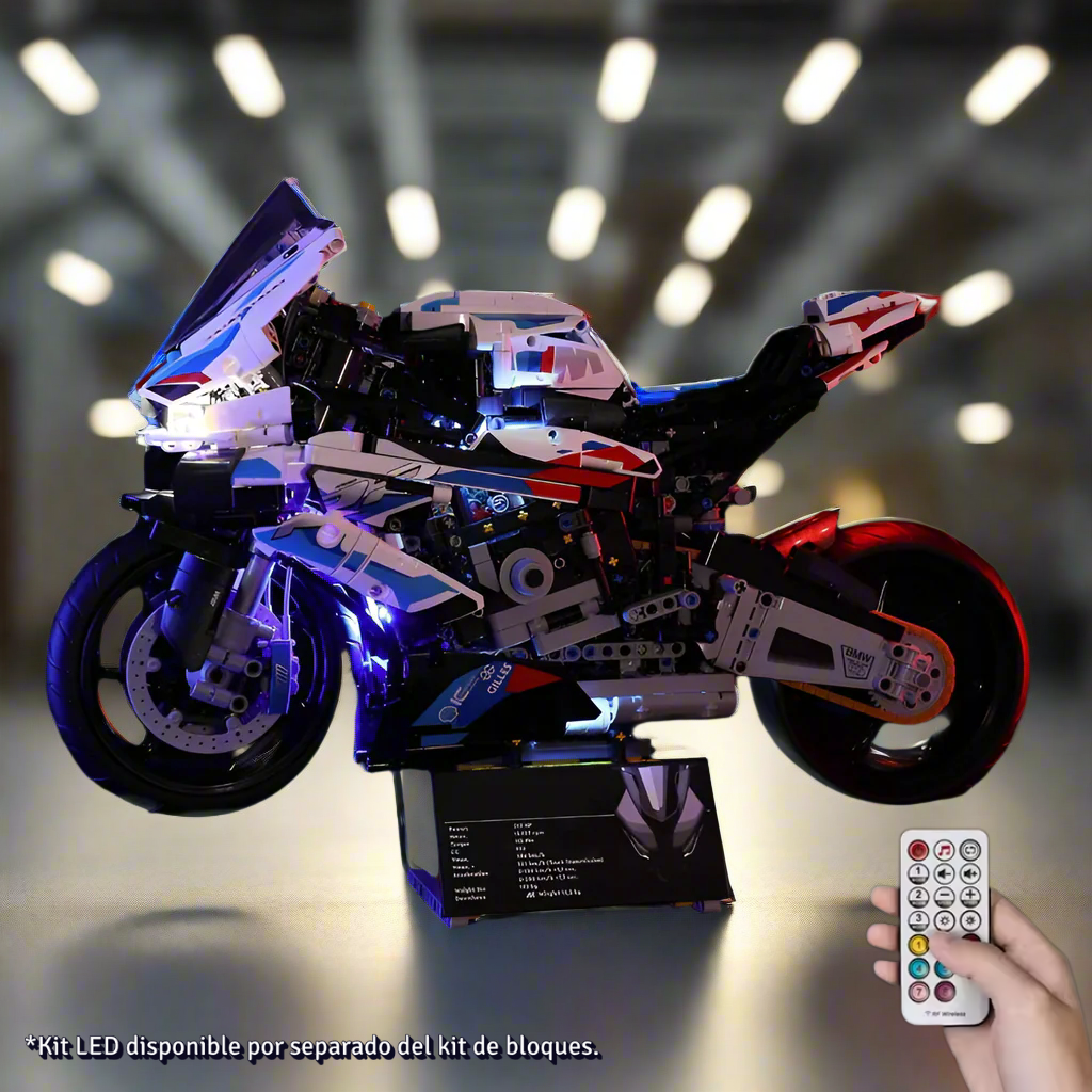 BMW M 1000 RR (1920 pzas)