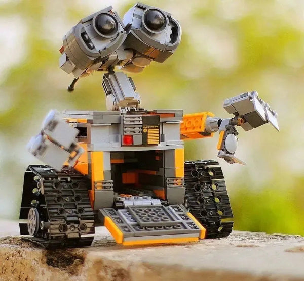 Wall-E (687 pzas)